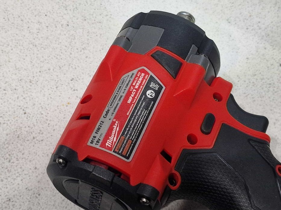 klucz udarowy akumulatorowy Milwaukee M18 FIW2F12-0X 18V 339Nm 1/2