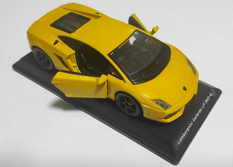 Авто-конструктор Bburago | 1:32 | Lamborgini Gallardo LP560-4 | YELLOW