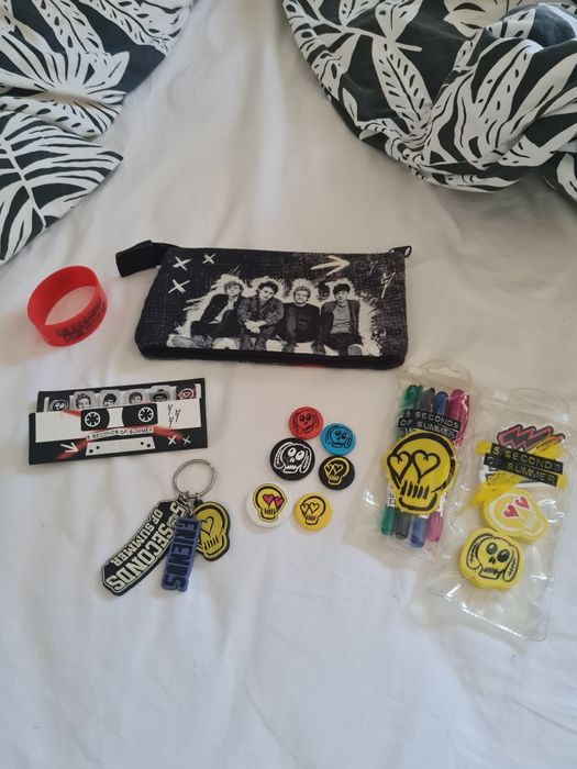 Acessórios dos 5 Seconds of Summer
