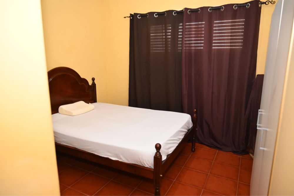 Quarto Algueirão Mem Martins