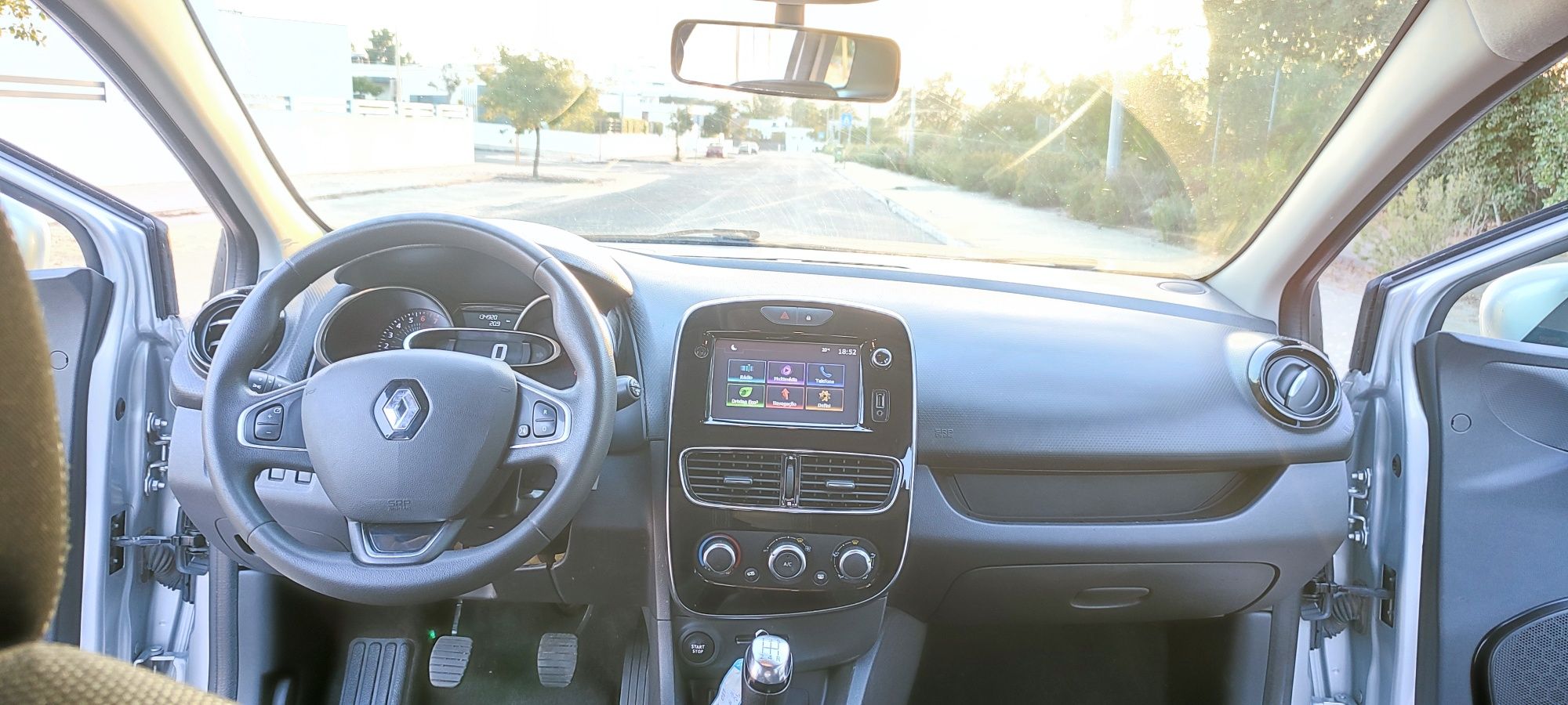 Renault Clio 1.2 2018 c/iva Garantia 169€ Mês Troco