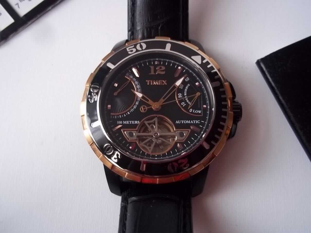 Механические наручные часы с автоподзаводом Timex SL Automatics