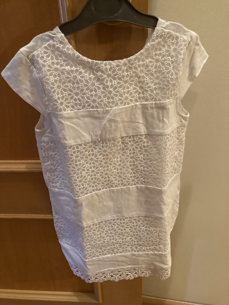 Vende-se vestido de menina