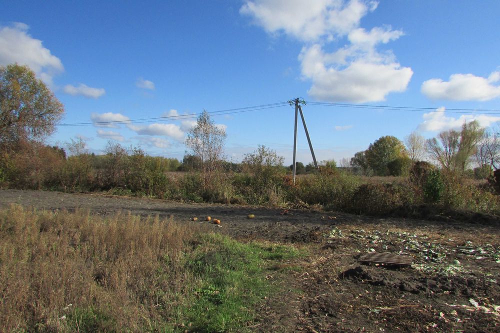 ПУХІВКА. Земельна ділянка 19 соток під забудову.