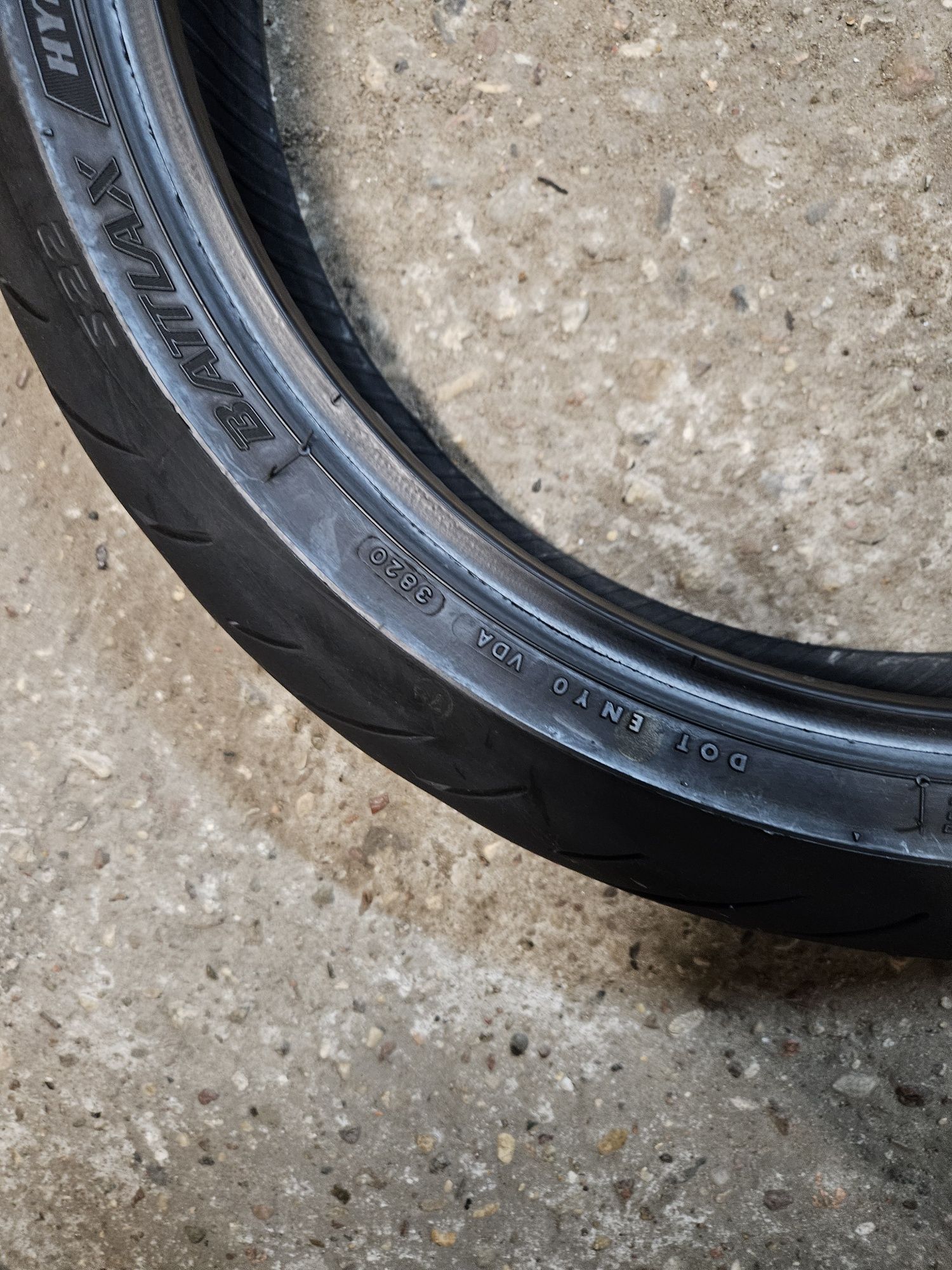 Bridgestone  Battlax Hypersport S22 120/70R17 Dot 3920 Nr.0373