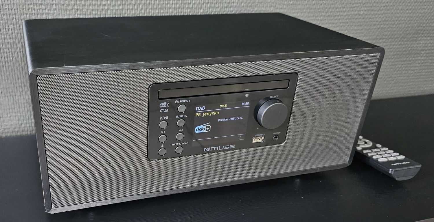 Wieża stereo Muse M-695 DBT 60W czarna DAB+ FM CD BT NFC MP3 pilot