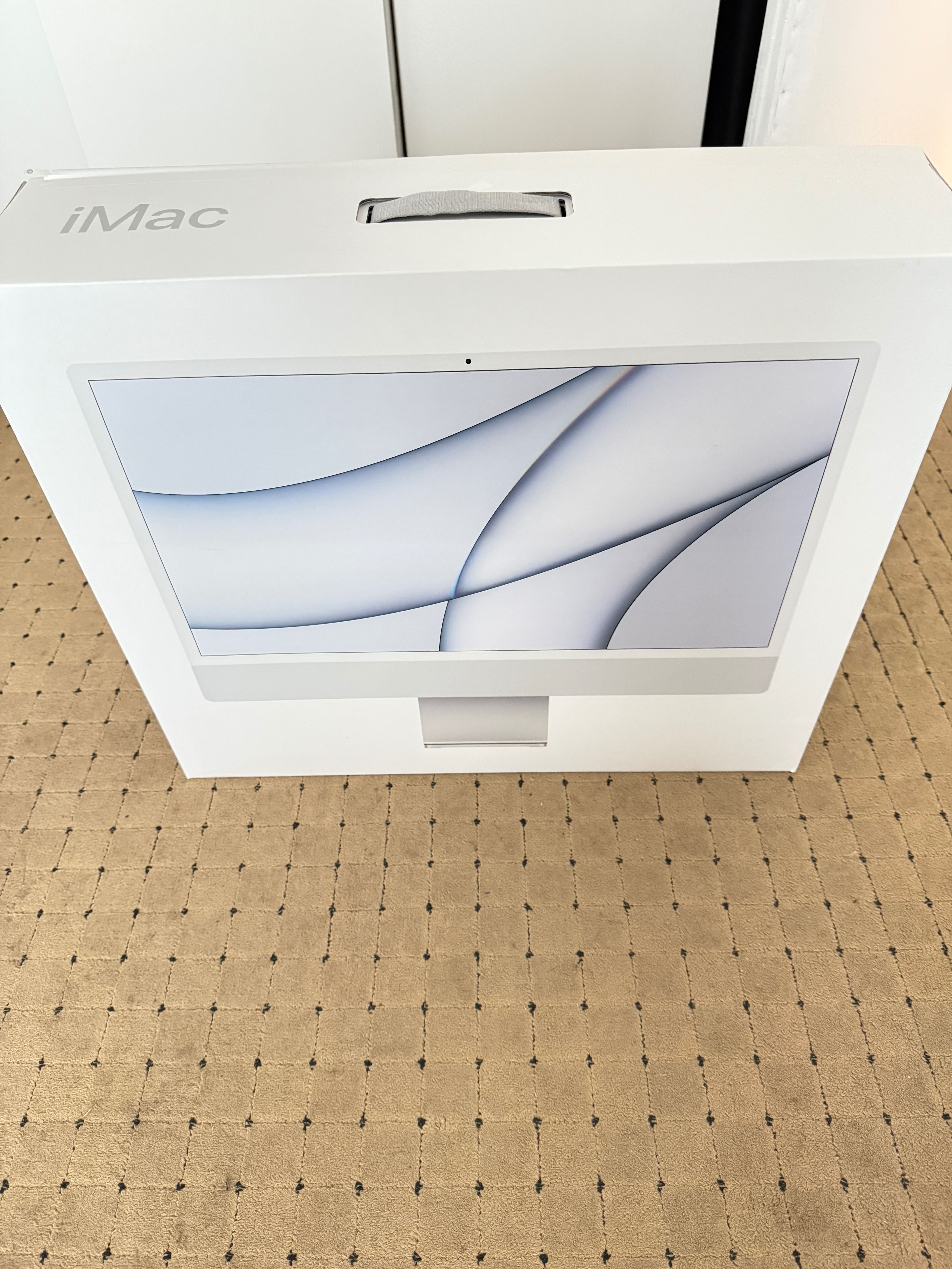 iMac 24 cal. M1 8GB 256 GB 2023