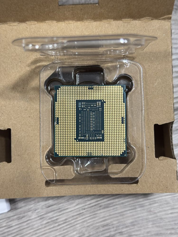 Процесор Intel Core i5 8600k 6 ядер soket 1151v2