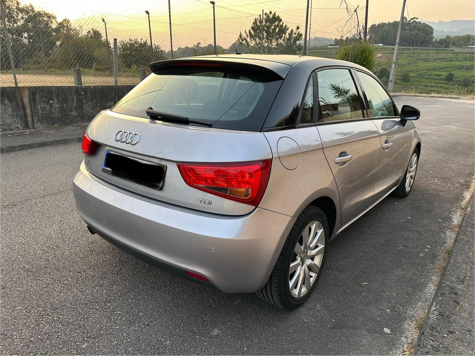 Audi A1 2014 - Muito bom estado!