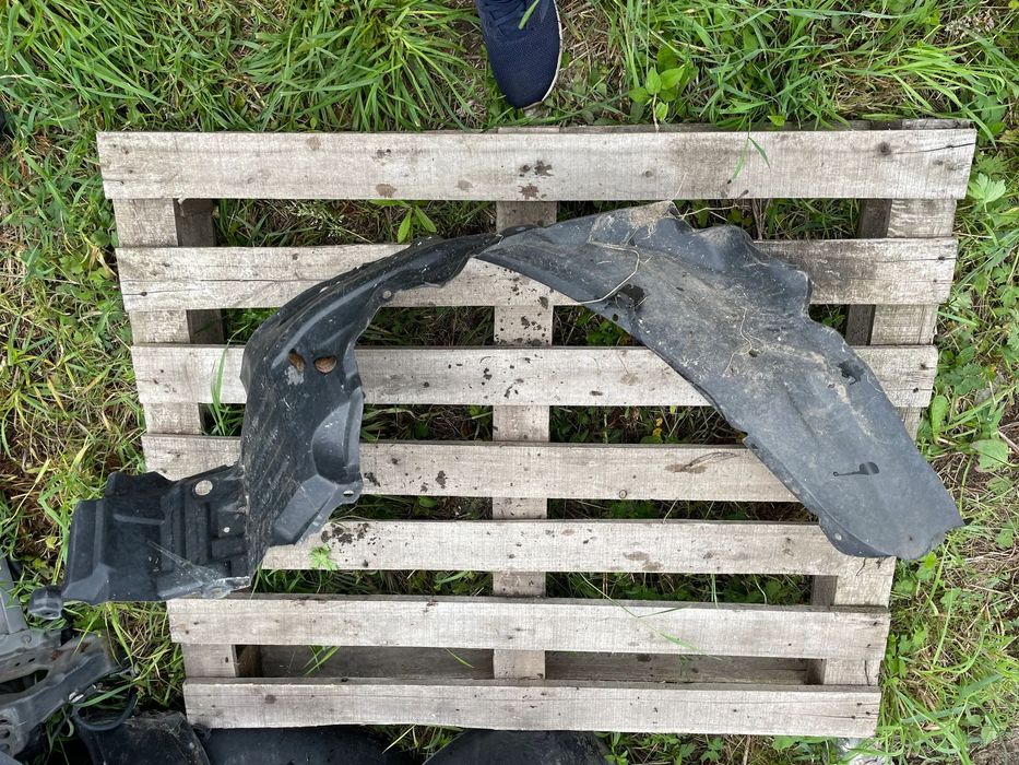 Nissan Almera N16 2004r Nadkole Prawy Przód L894-5111-300