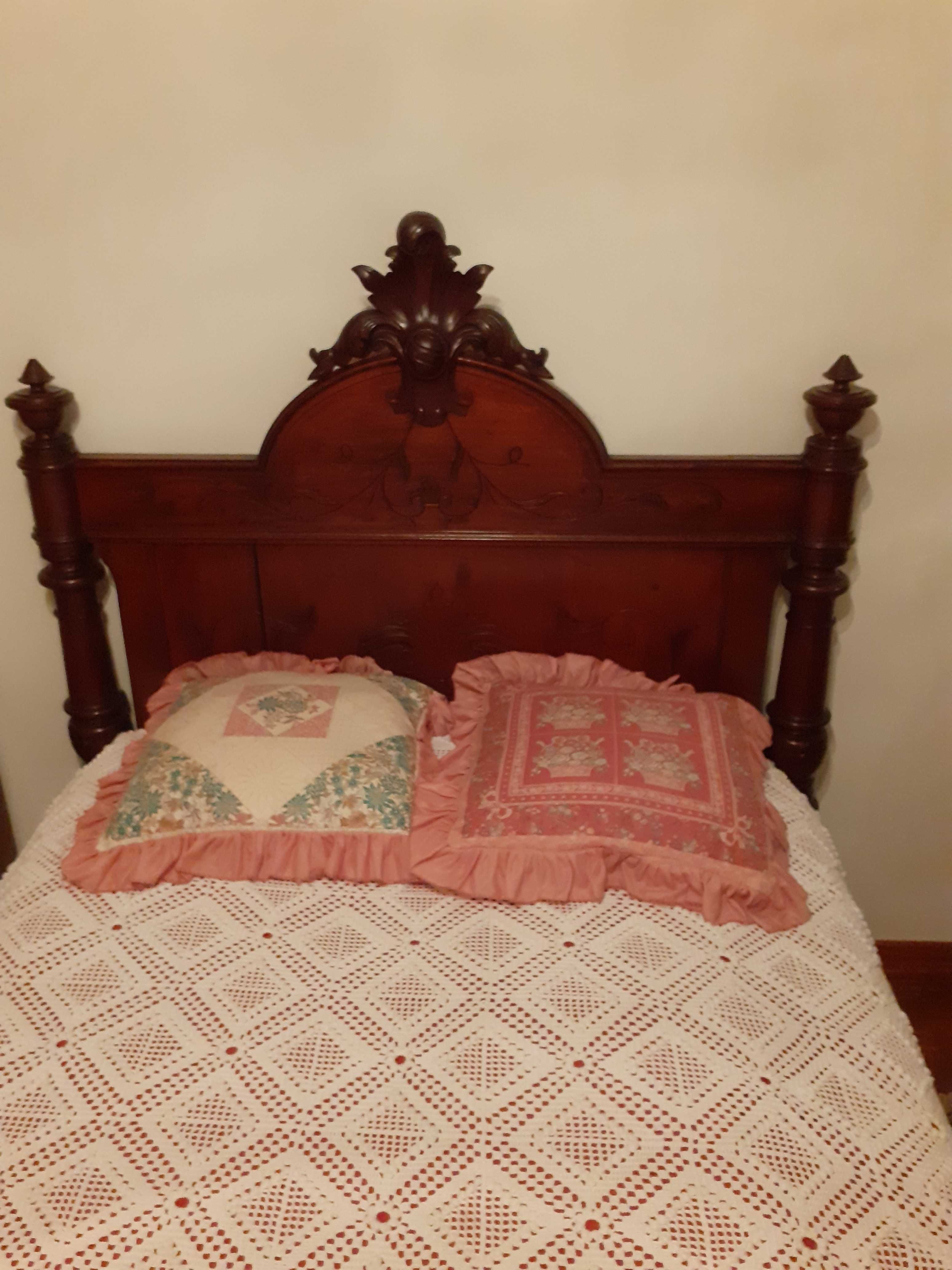 Quarto individual antigo