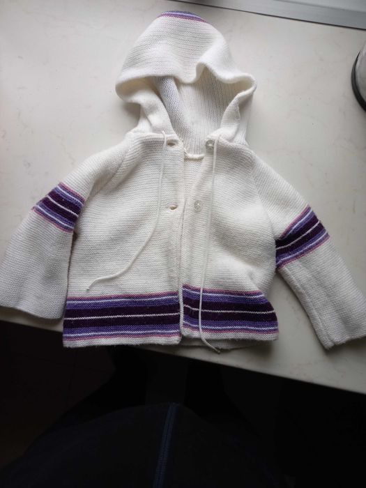 Sweterek dla niemowlaka rozm 74