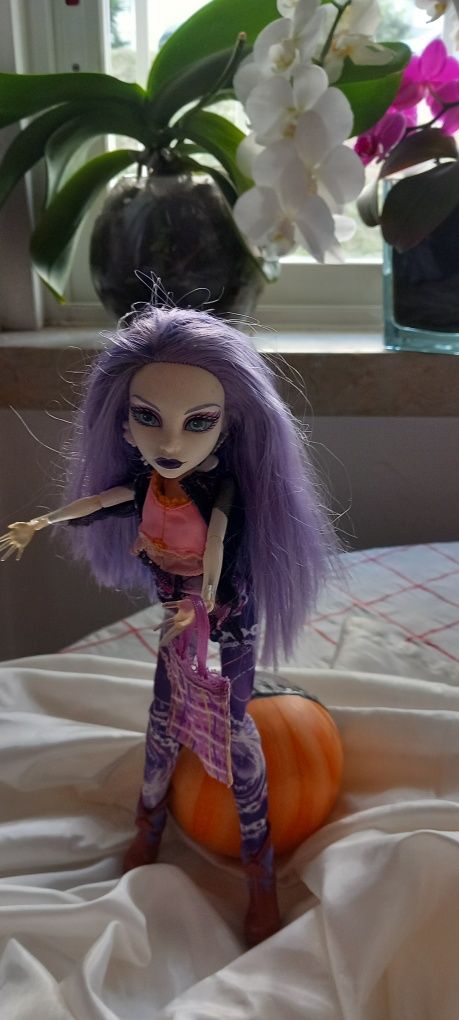 Boneca monster high