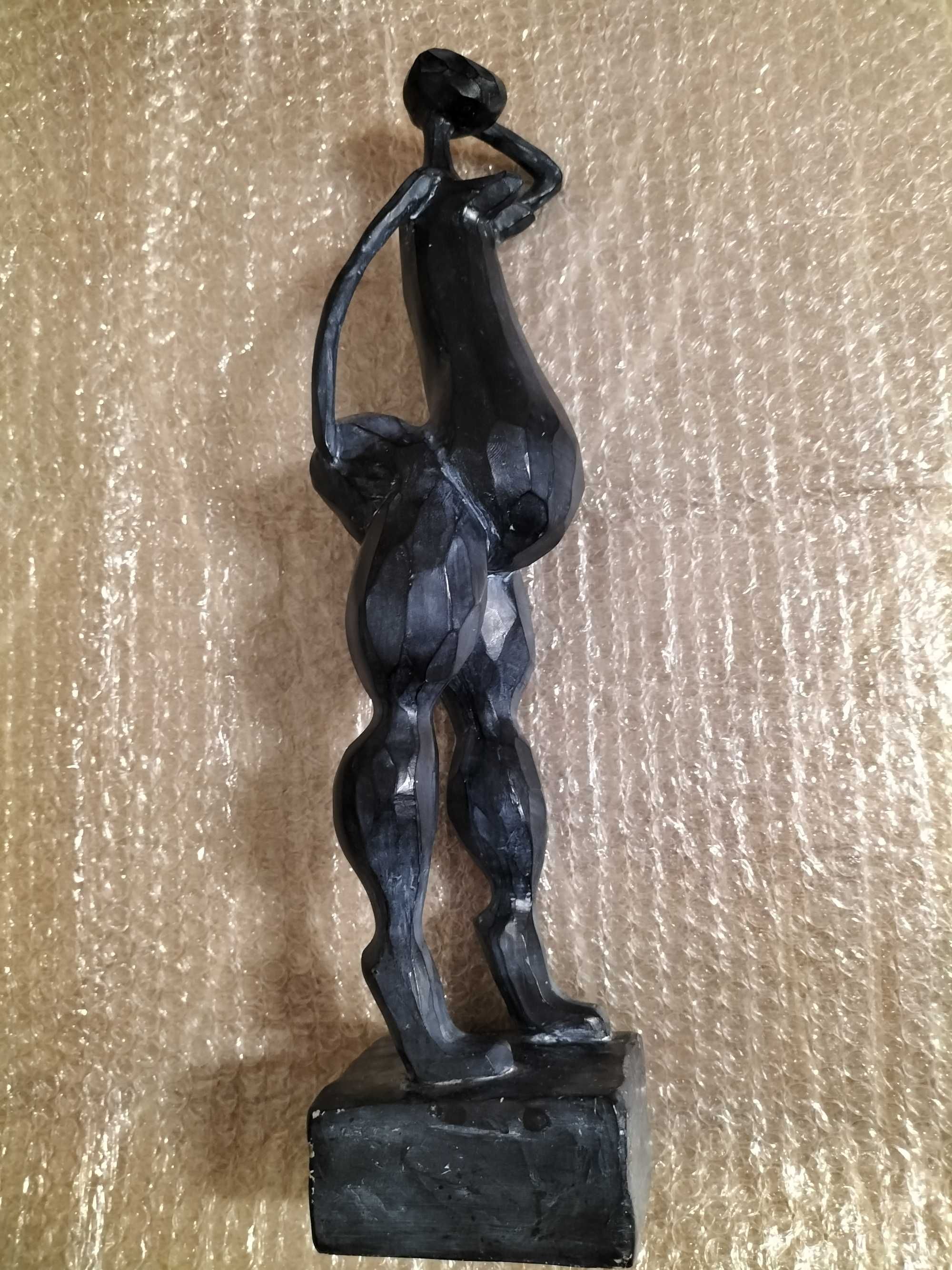 Rzeźba z drewna, abstrakcja