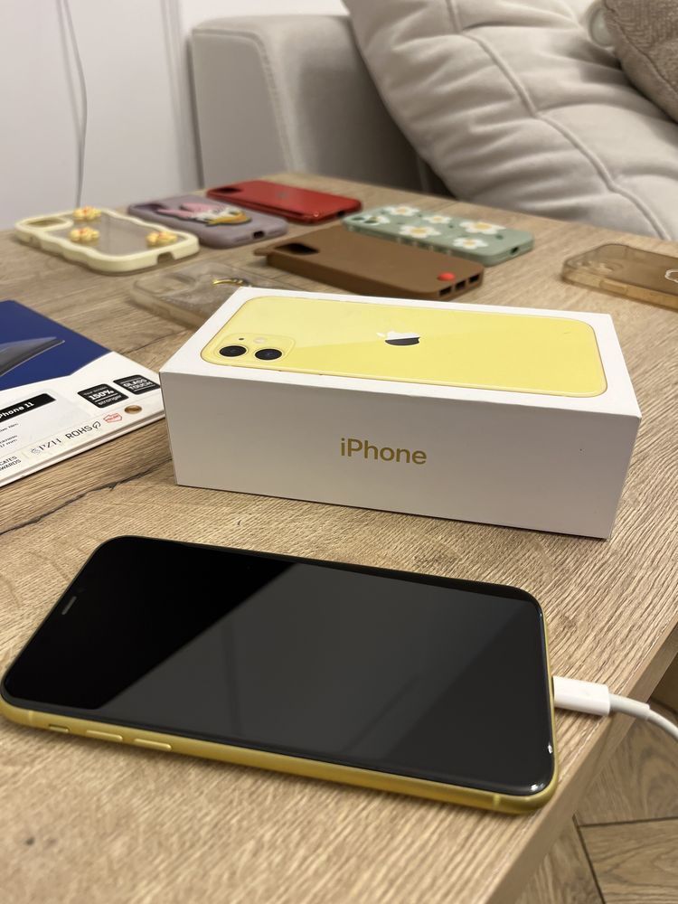 Iphone 11 64gb żółty