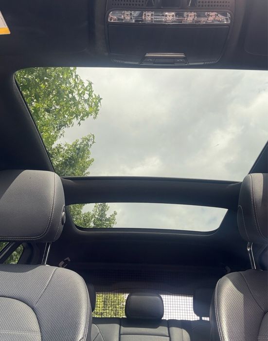 Mercedes C300h AMG (suspensão pneumática)