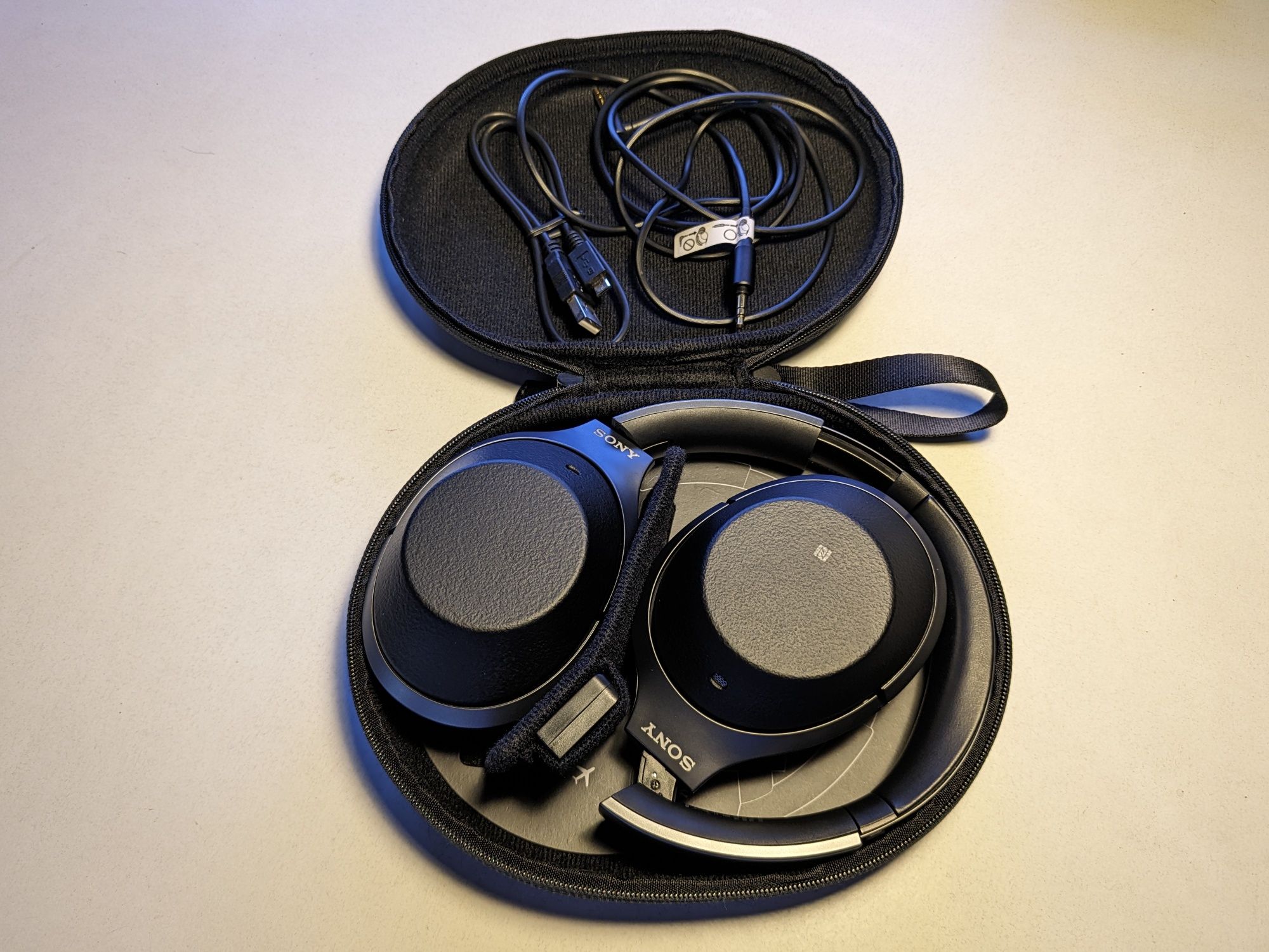 Auscultadores Sony WH1000-XM2