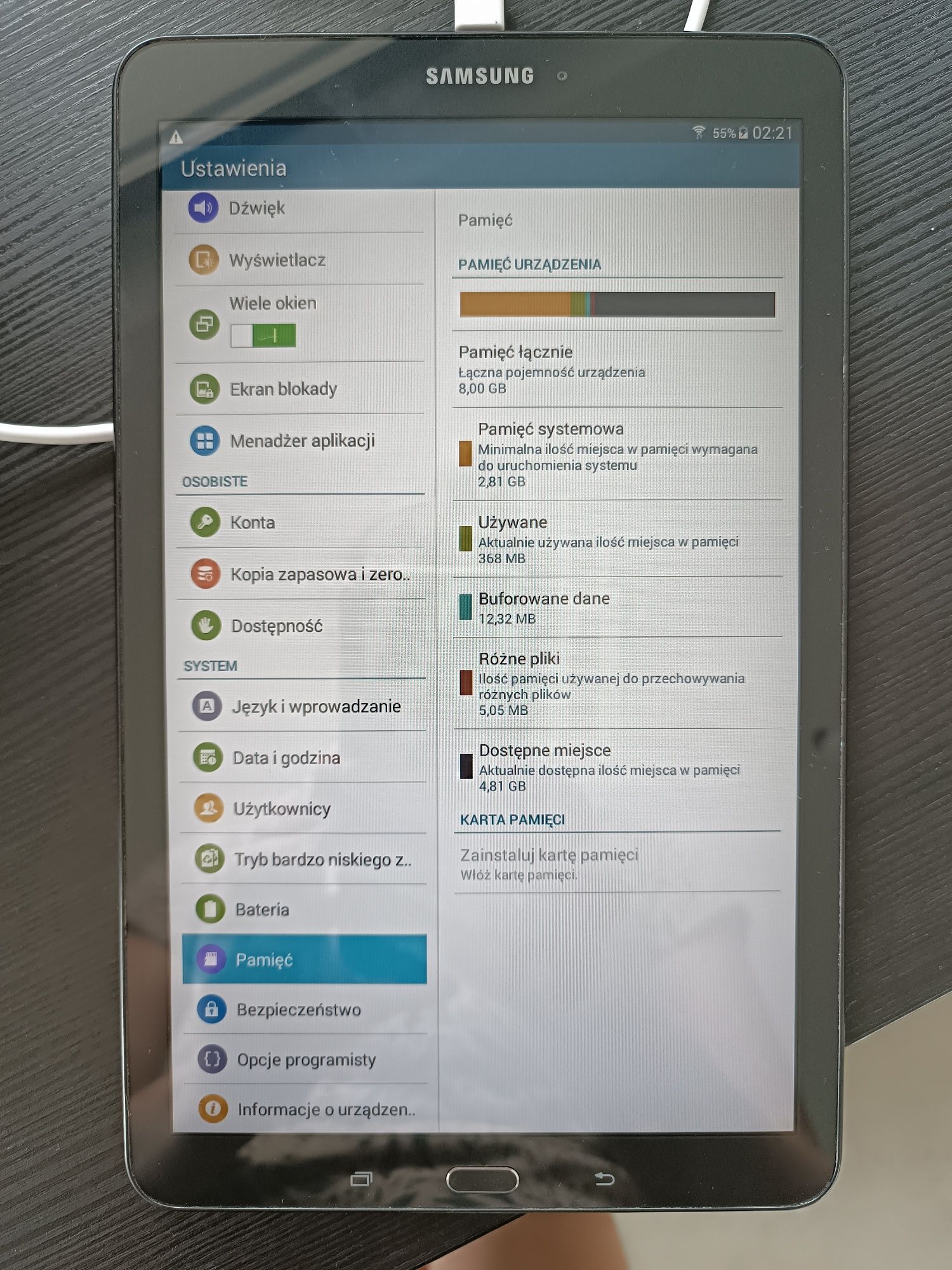 Tablet Samsung Galaxy TAB E plus ładowarka i etui