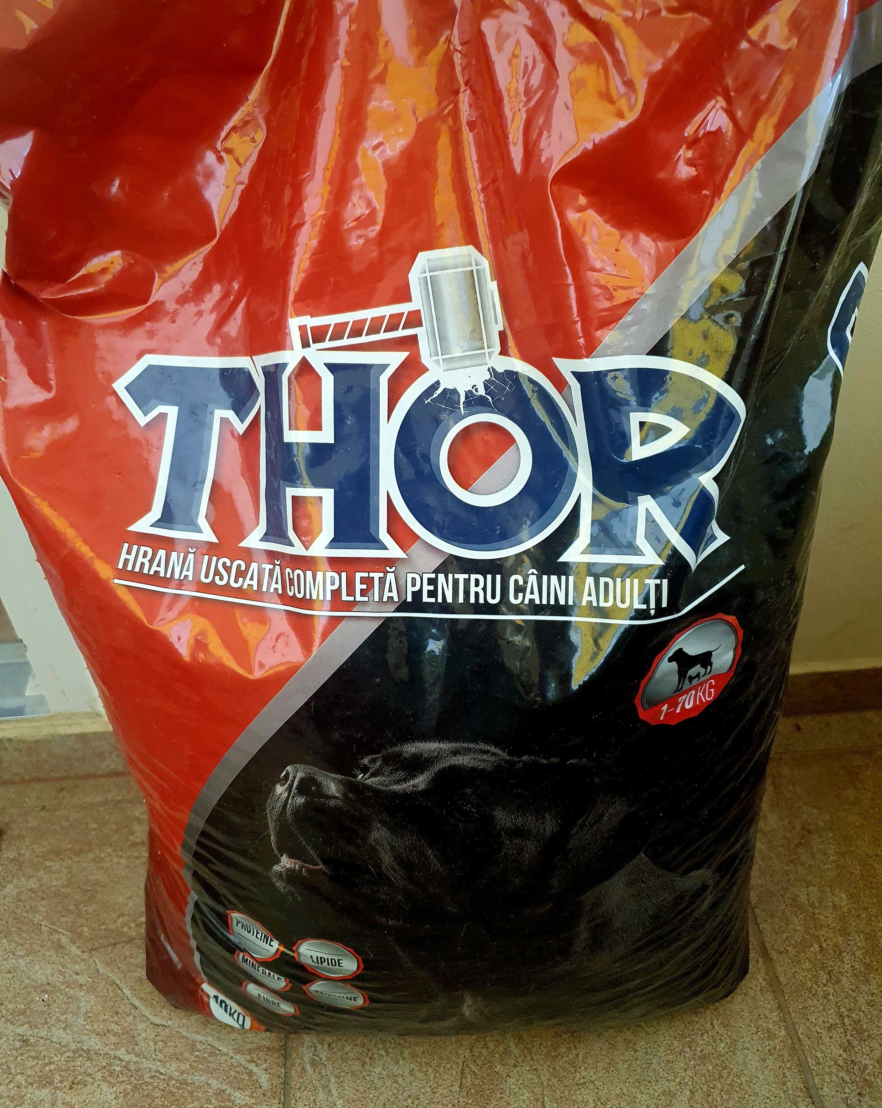 Продам корм с говядинрй для собак 10 кг Thor и Thank'Q