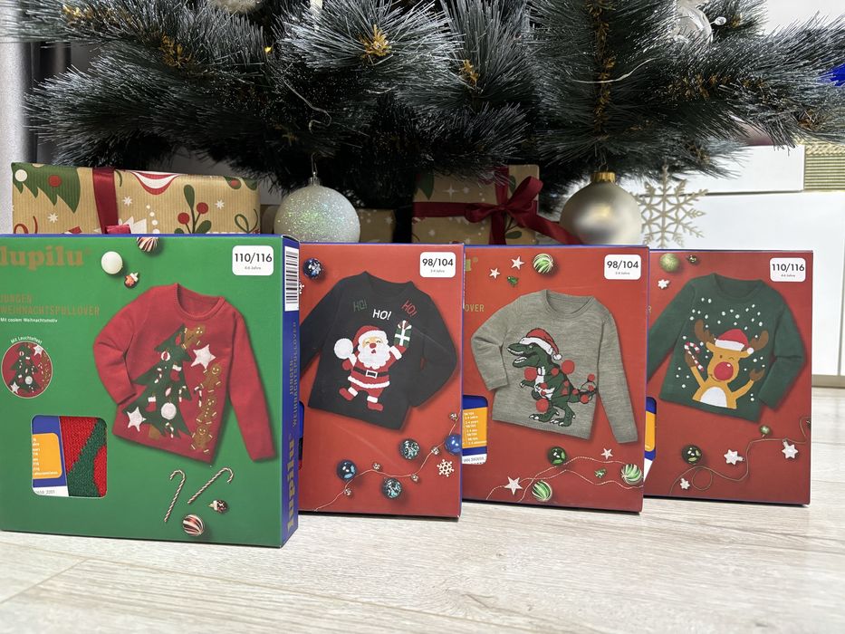 Жіночі і дитячі новорічні светри, святковий джемпер New Year