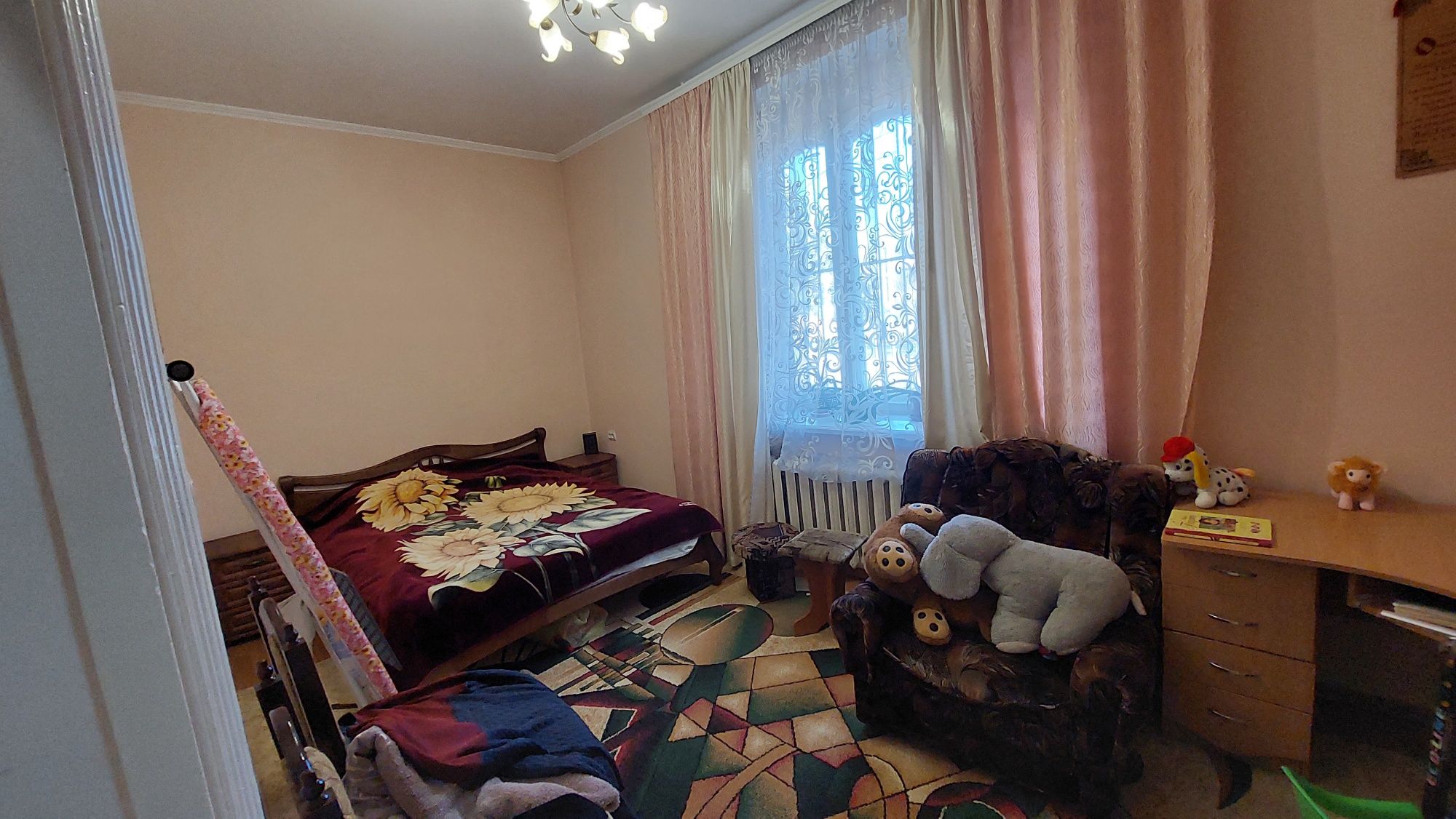 Продам 3-кімнатну квартиру. 105м.кв. Вул.Грецька,1.