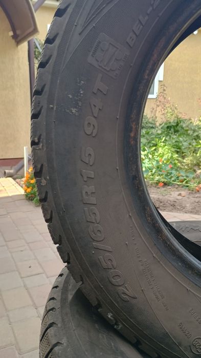 Продам зимову гуму у відмінному стані R13