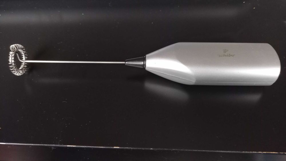 Spieniacz do mleka mały, ręczny, przenośny "Tchibo"