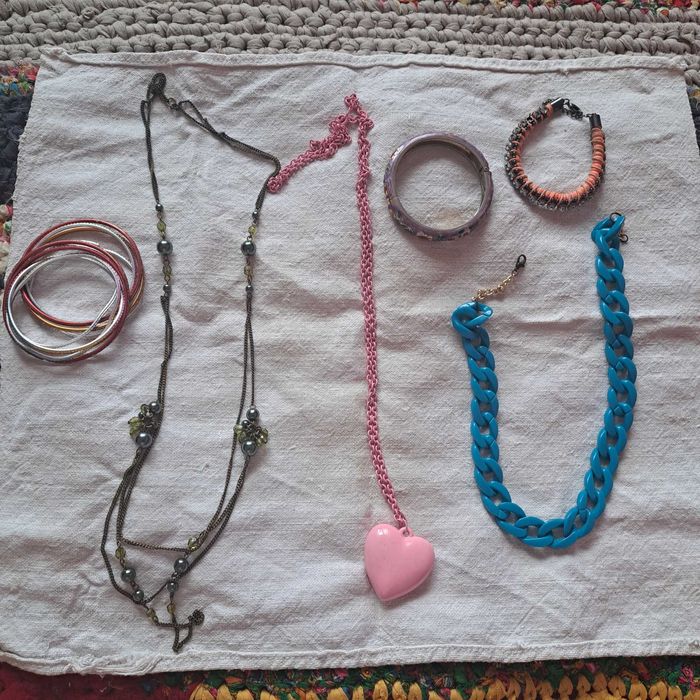 Продаю колекцію біжутерії