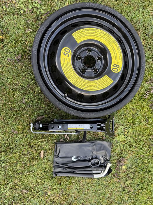 Koło dojazdowe audi q5 samowulkanizujace lewarek klucz komplet