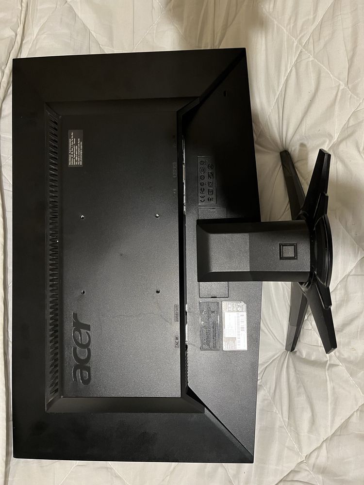 Monitor Acer GD245HQ.