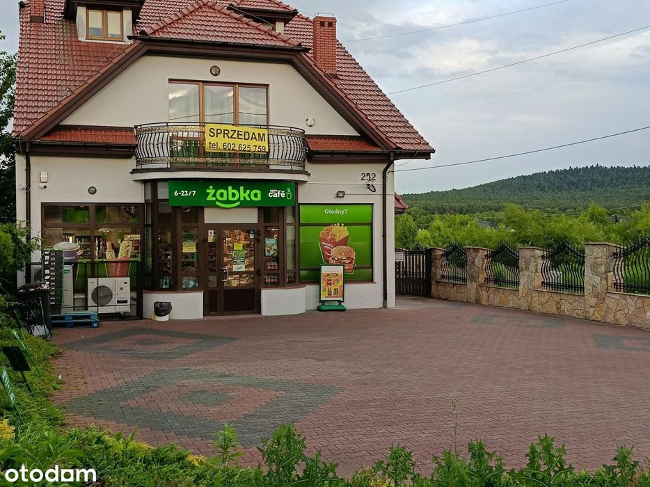 Dom Ze Sklepem Żabka