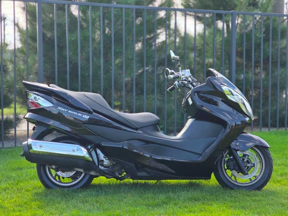 Макси скутер  SUZUKI SKYWAVE 250SS Щойно з Японії Ідеал в Арт Мото
