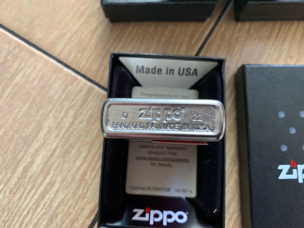 Зажигалка Zippo Fireman on Ladder with Flames Street Chrome