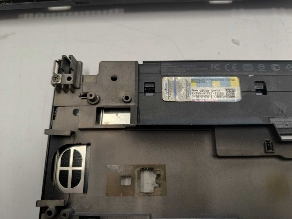 Górna obudowa(Palmrest) z toutchpadem i gniazdem zasilania.Lenovo T430
