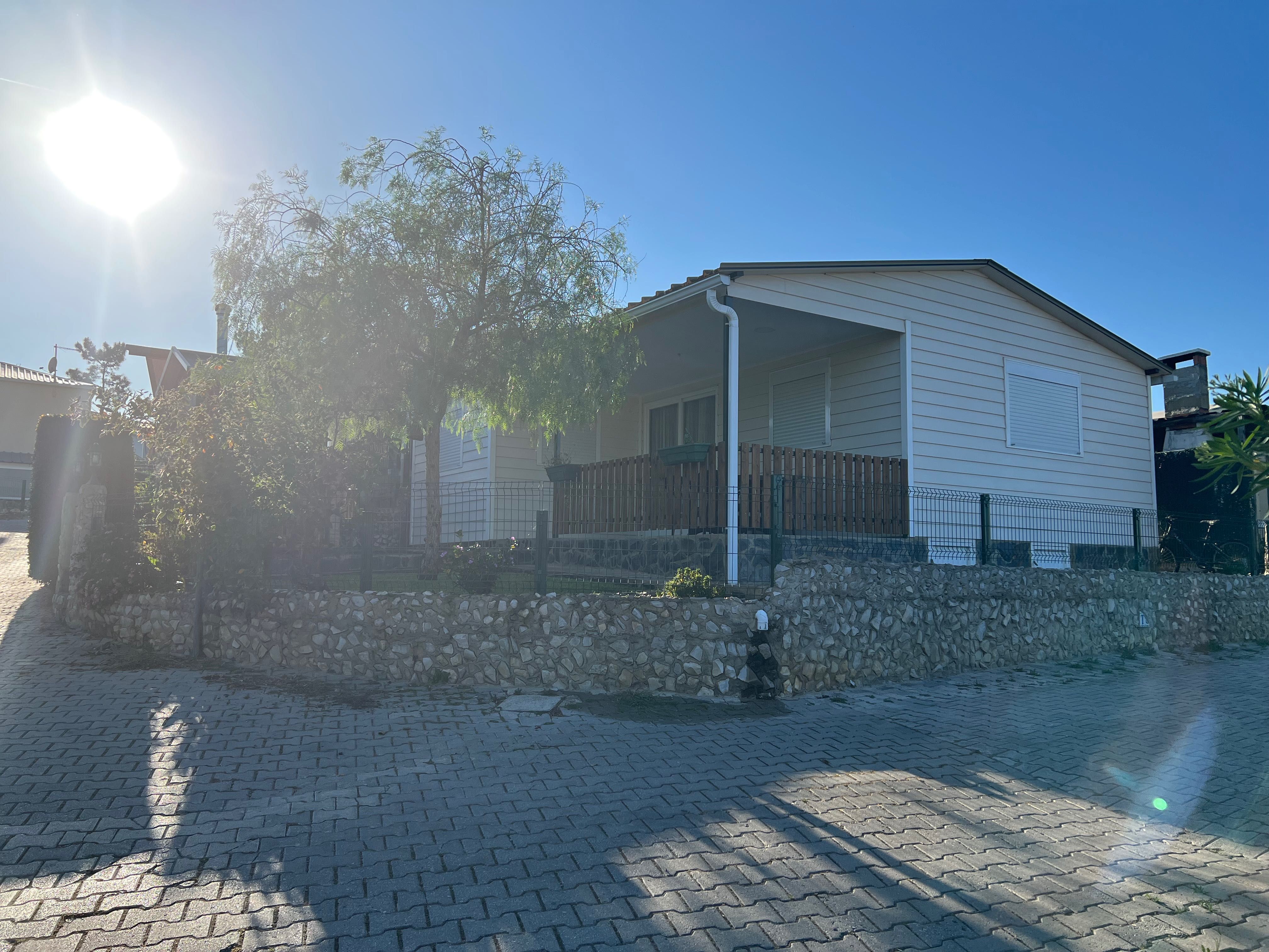 Vende-se Residencial T2 +1 mobilado no Parque Verde