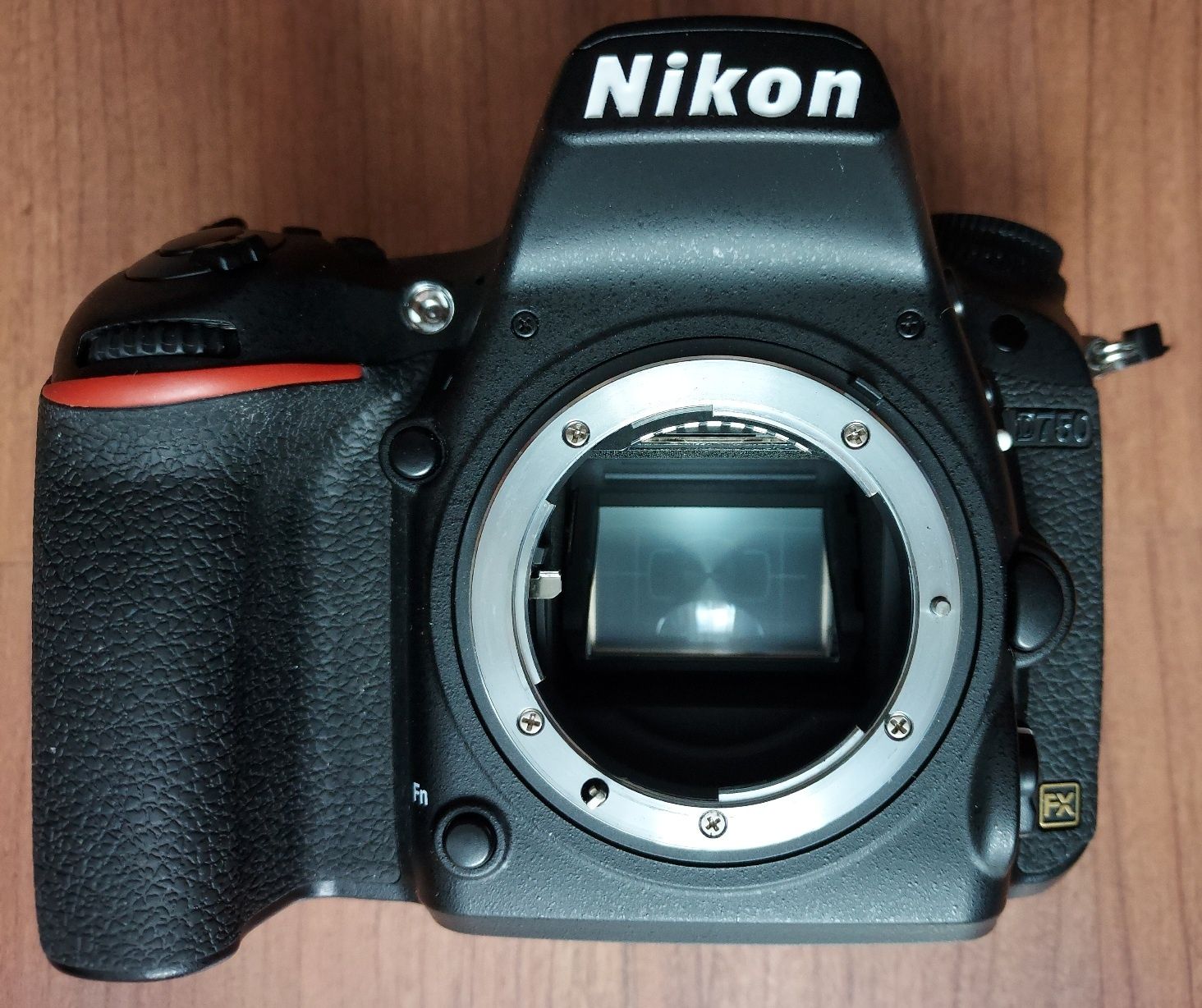 Aparat Nikon D750