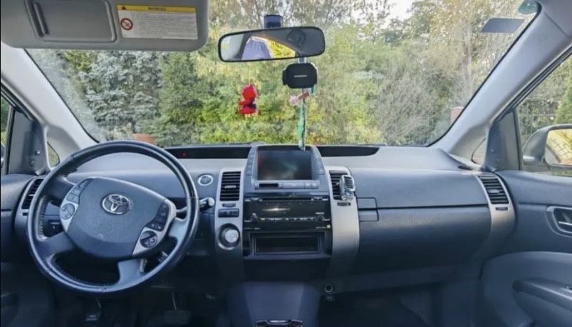 Sprzedam Prius 2