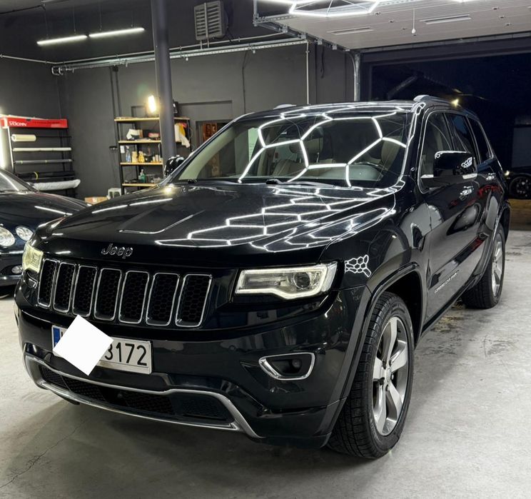 Jeep Grand Cherokee 3.0 CRD Overland Bi Xenon Led Pneum Navi Zamiana