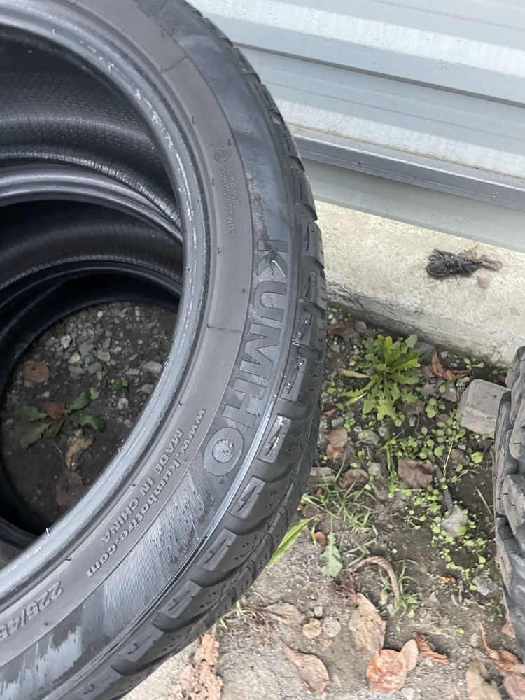 Колеса/резина/гума 225/45R17 Kumho