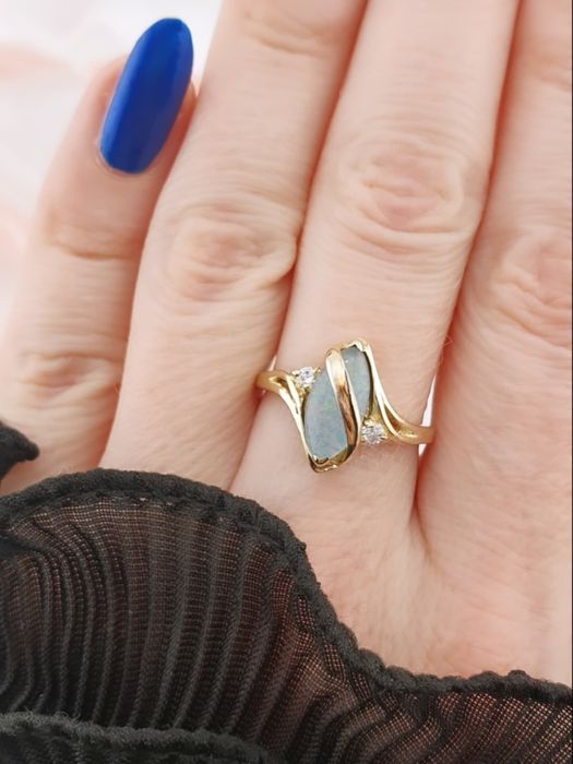 Złoty, pierścionek z Opalem pr.585