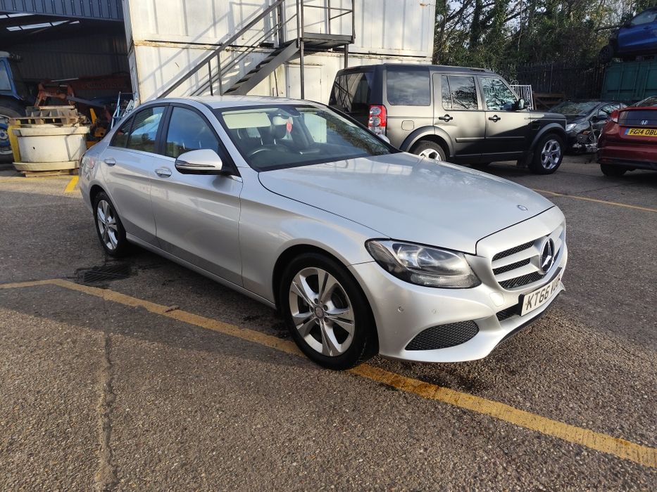 Mercedes C220  2.2cdi  2017 Rok Anglik
