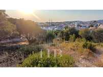 Moradia T2 para recuperar no Alto de Bicesse | Cascais