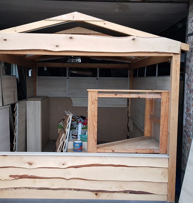 Wyspa, stoisko, domek, budka na warzywa i owoce