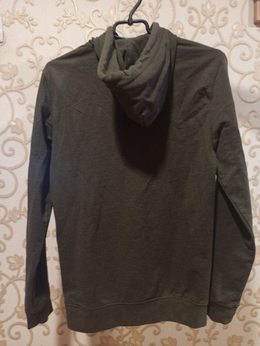 Худі розміру xs хакі