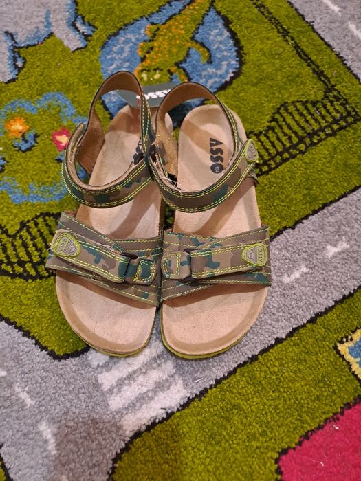 Новые босоножки мальчику 31 размер