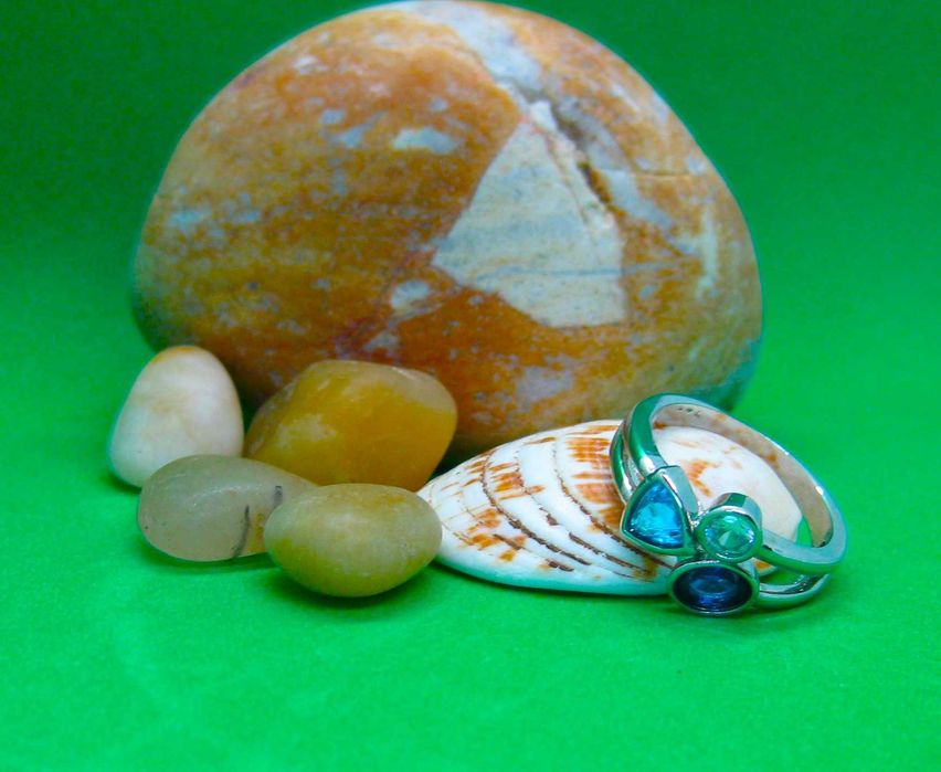 Anel Aço Prateado c/ Pedras Azuis NOVO - Saldos