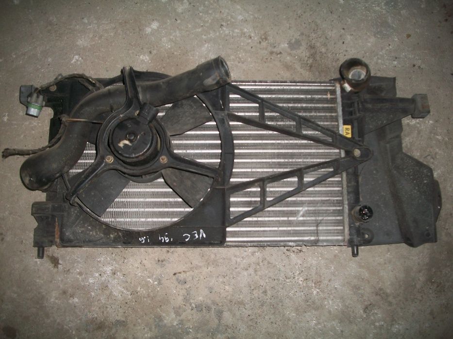 Радиатор Opel Vectra Astra Kadet  Renault19 Express Master Honda Civic