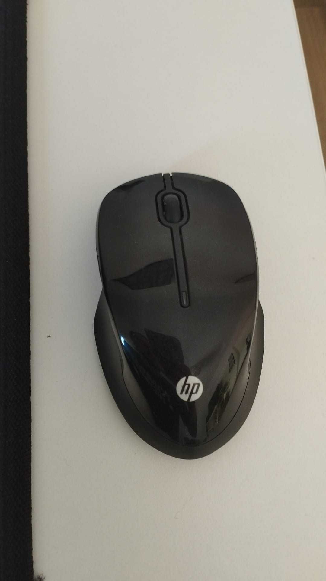 Vendo Portátil HP + Rato + Tv 32"