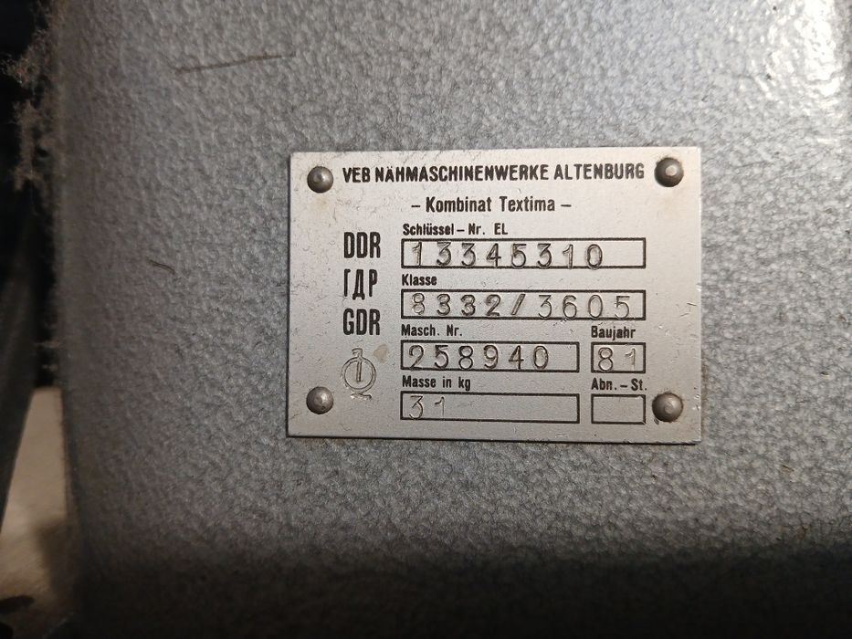 Maszyna do szycia textima