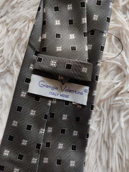 Szary krawat Giorgio Valentino